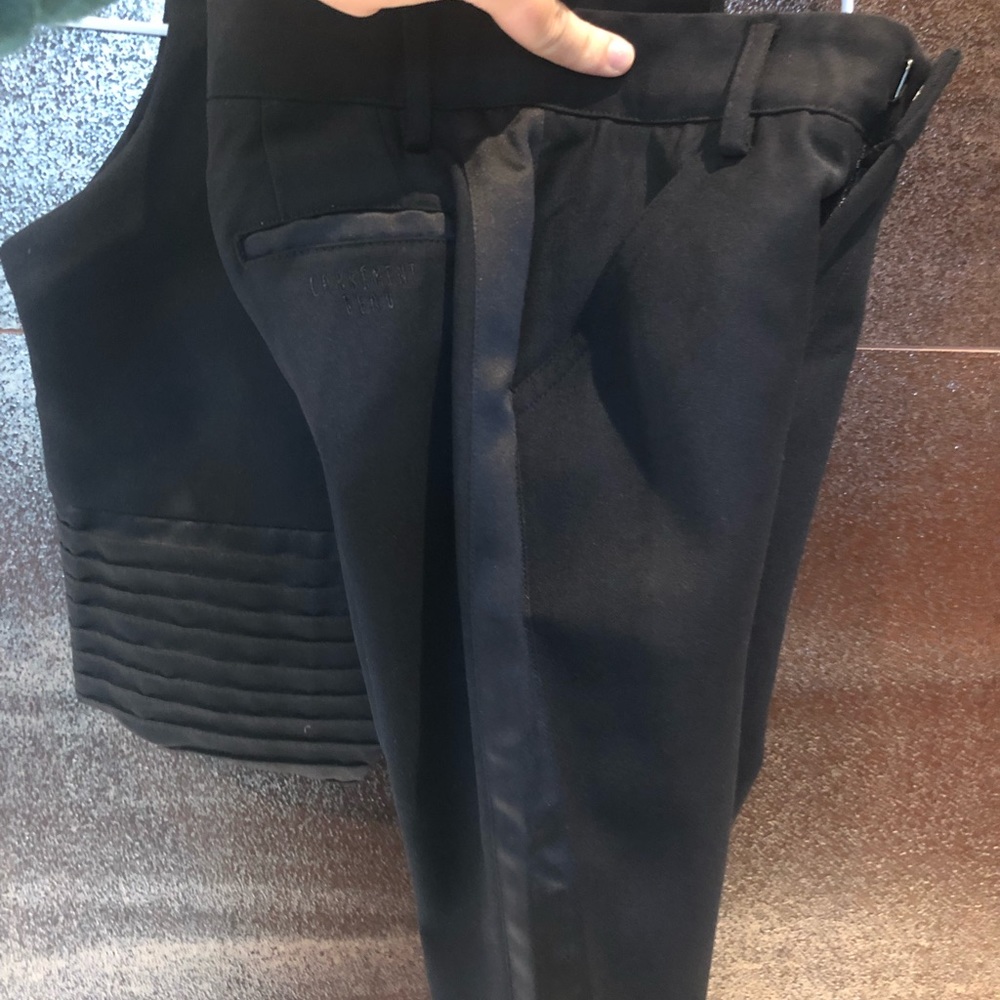 Boys size 6 tuxedo pants and vest set